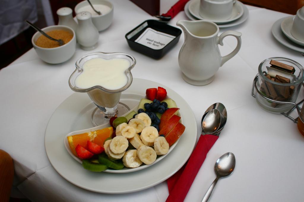 The Penn Club Panzió London Kültér fotó